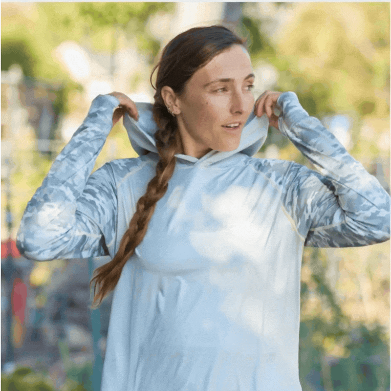 FULL ARM, WRIST, AND NECK COVERAGE. THE SPOTS SUNSCREEN ALWAYS MISSES