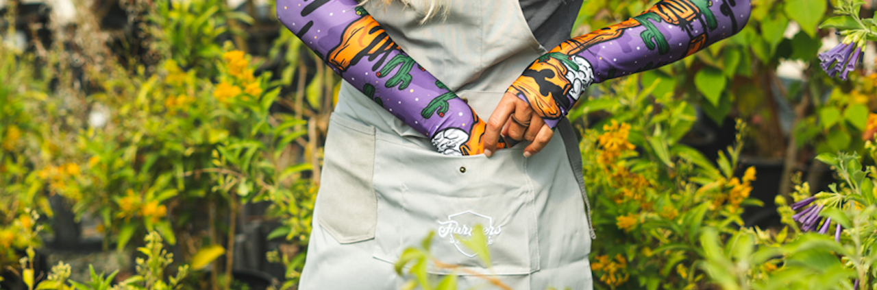 A Guide to Shopping for Gardening Aprons