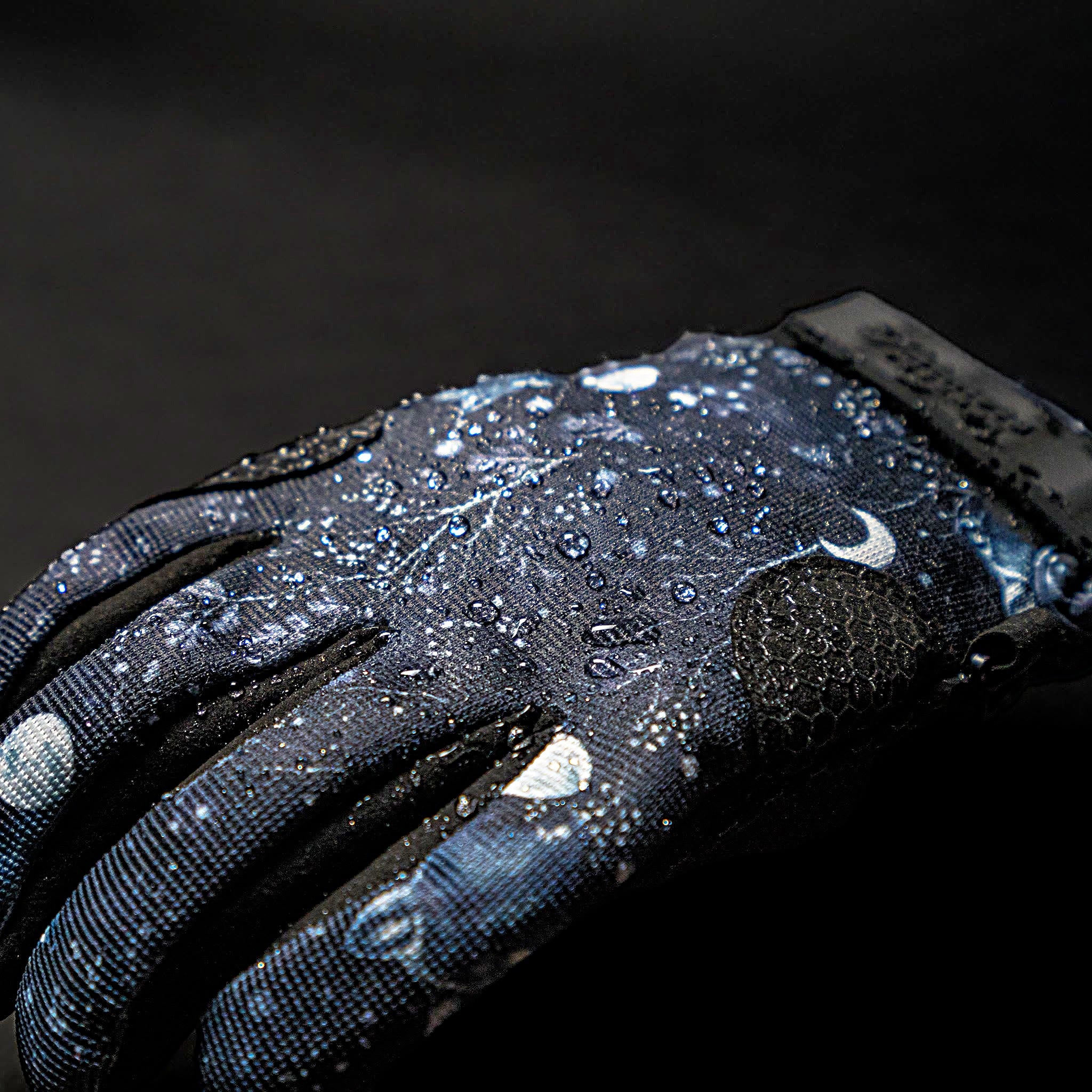 Insulated Winter Gloves - Women's - Midnight Wolves – Farmers Defense